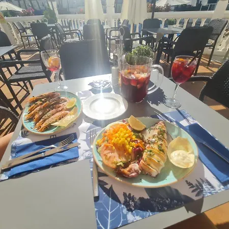 Casa Silvia - Dom W Kompleksie Hotelowym * Μαρμπέλλα