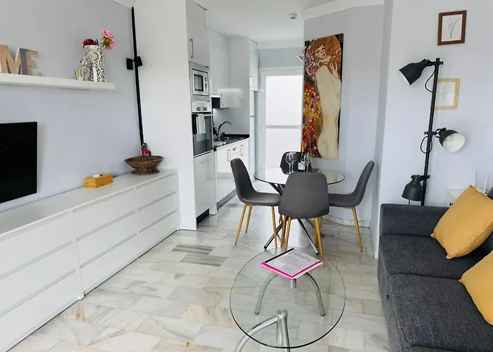 Casa Silvia - Dom W Kompleksie Hotelowym * Marbella