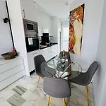 Casa Silvia - Dom W Kompleksie Hotelowym ヴィラ マルベーリャ
